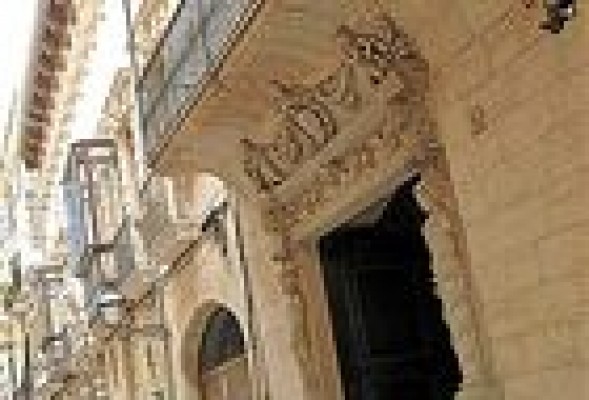 Matas pide la suspensión de la subasta del palacete pero el juzgado la mantiene en pie