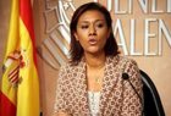Lola Johnson admite que el Consell está dispuesto a vender el aeropuerto de Castellón