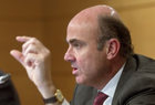 El Gobierno subirá el IVA y prevé crear dos millones de empleos
