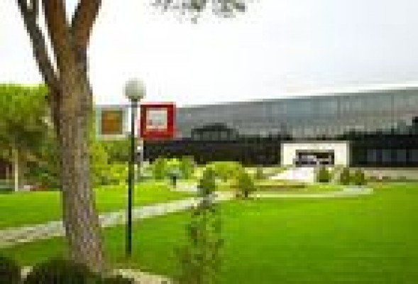 IESE pide que el crédito empresarial fluya para que crear puestos de trabajo