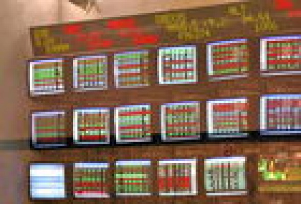 El Ibex 35 abre al alza, pese al 'tijeretazo' de S&P