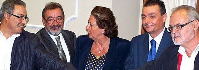 Patronal y sindicatos prefieren hacer la guerra por su cuenta ante los impagos de la Generalitat