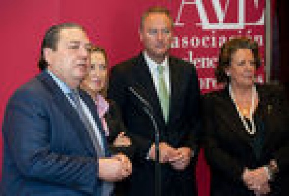 AVE y Cierval: ¿Hacia un gobierno 'de' y 'con' los empresarios?