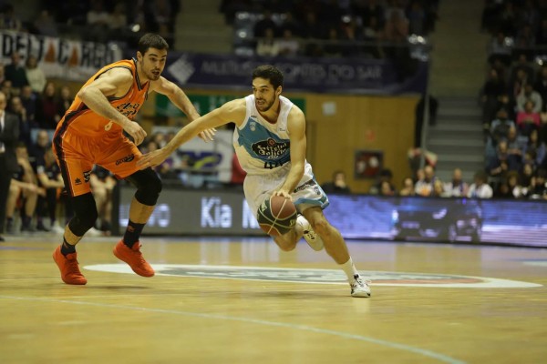 Santiago, última parada de una frenética semana taronja