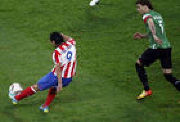 Falcao hace al Atlético campeón de la Europa League 