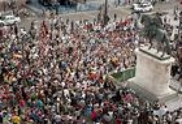 Protesta en la Puerta del Sol para que se libere a los 18 detenidos 