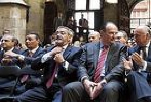 La Cámara y CEV preparan la fusión de nuevas comisiones y la reducción de sus miembros