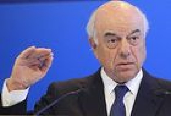Fitch cree que el Estado inyectará al menos 15.000 millones a la banca