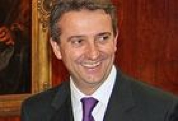 José Pina dirigirá el SabadellCAM en Alicante y se convierte en el único superviviente