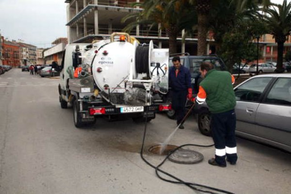 Aguas de Valencia compra la empresa de limpieza de alcantarillas Mar-Mi