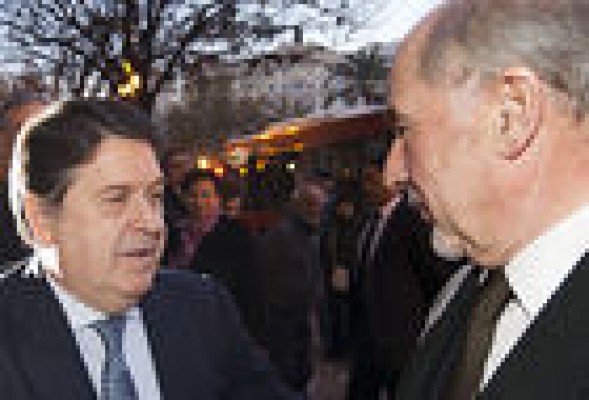 José Luis Olivas dimite de la presidencia de Bancaja