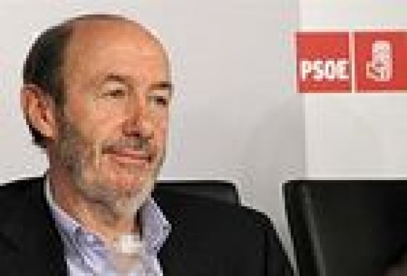 Rajoy hablará con Rubalcaba, pero le pide coherencia y que cumpla los pactos