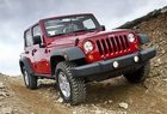 Jeep llama a revisión 68.000 unidades del Wrangler