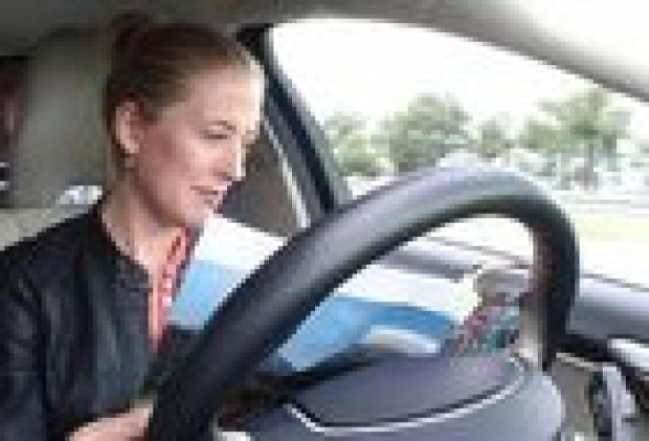 El coche que conduce sólo ya circula por España