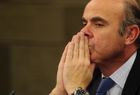 De Guindos alerta de que el euro se juega estas semanas en España e Italia