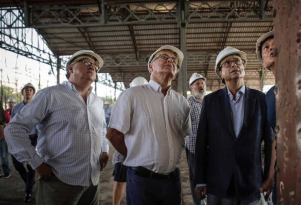 Un recurso del Colegio de Arquitectos retrasa la redacción del proyecto de obra de los tinglados de la Marina de València