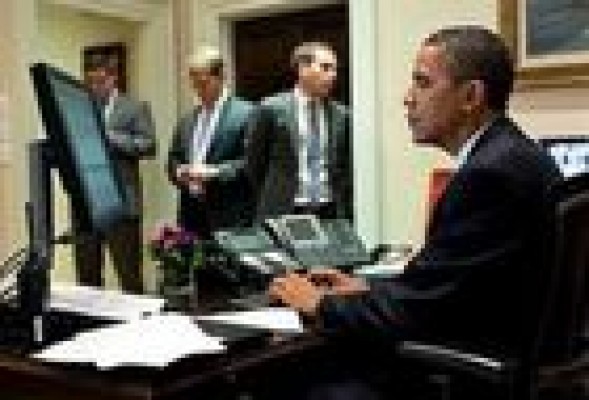 La Administración Obama <br />declara la guerra oficialmente<br />a los virus informáticos