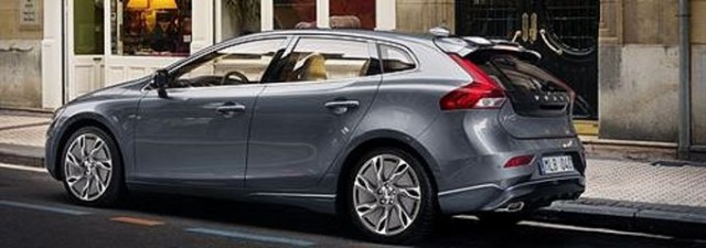 Volvo iniciará  la comercialización del  V40 en España