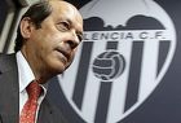 El consejo del Valencia CF espera hoy explicaciones de Manuel Llorente