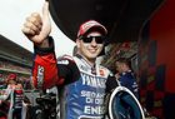 Lorenzo gana en Montmeló y aumenta la distancia con Stoner 
