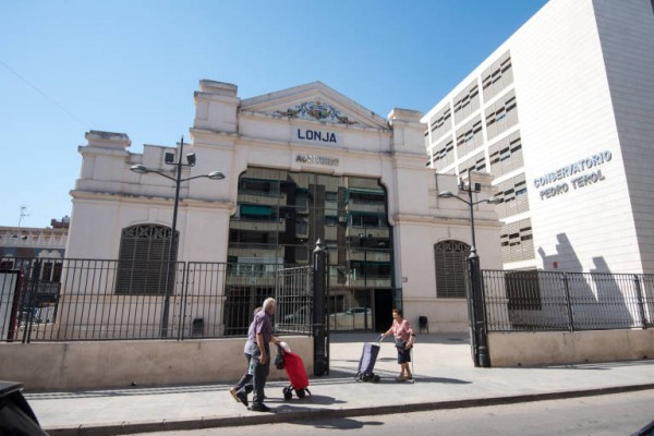 Regulación de terrazas, en el punto de mira para mejorar el comercio en el casco urbano de Orihuela