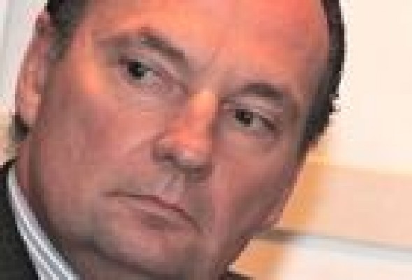 La Cámara de Comercio de Valencia retrasa su reestructuración a pesar del desplome de ingresos