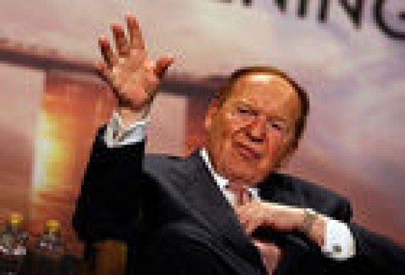 Adelson advierte que la instalación de Eurovegas en España no es segura y lo vincula al euro 