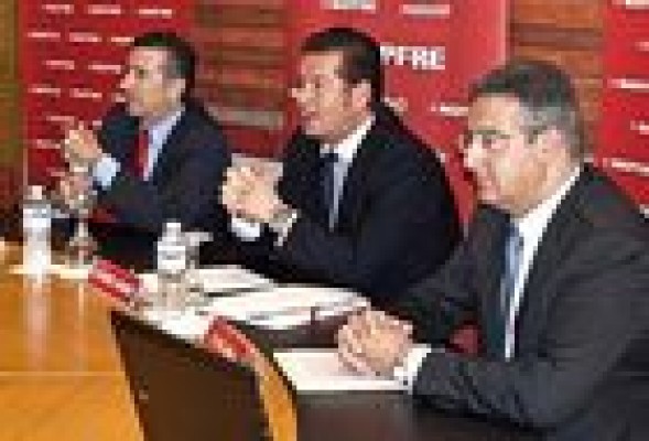Mapfre lanza un seguro de motos para contratar solo en verano