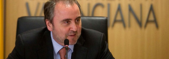 El conseller de Justicia pone a otro cargo próximo a Juan Cotino en la cuerda floja