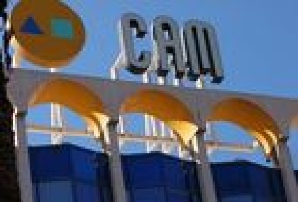 El exconseller de la CAM que no ha acudido a las Corts asegura que no conocía la convocatoria