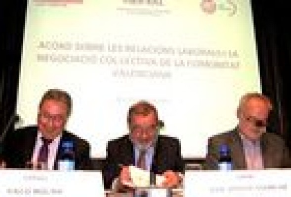 Patronales y sindicatos rechazan seguir costeando la formación que Generalitat no pague