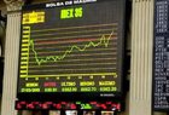 El Ibex abre subiendo un 0,1% con la prima en 530 puntos