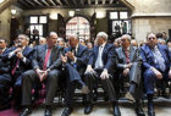 Las organizaciones empresariales buscan su supervivencia por la vía de la unificación