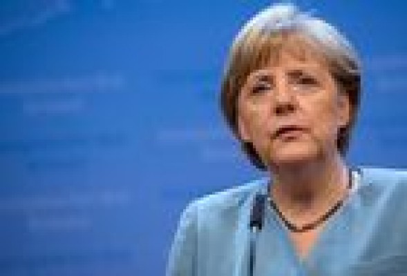 Merkel espera que España solicite formalmente el rescate a la banca pronto