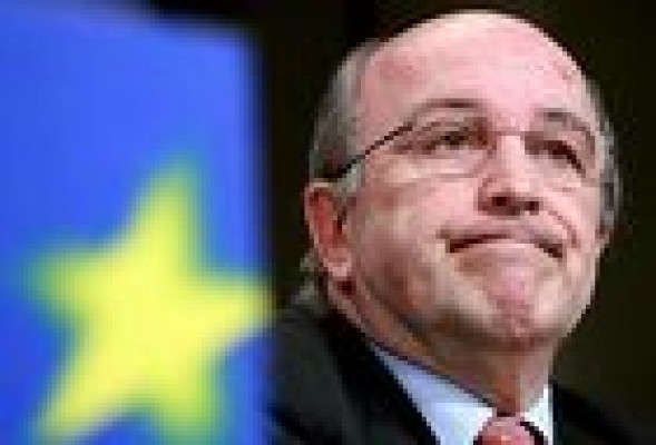 Almunia no descarta cambiar en el futuro las normas para recapitalizar a la banca