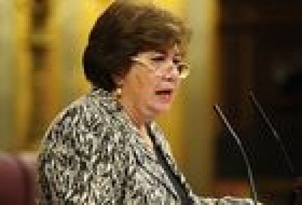 La Defensora del Pueblo pide a la CNMV y el Banco de España un sistema que alerte del riesgo financiero