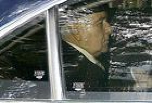 Dívar comunica su dimisión como presidente del Poder Judicial
