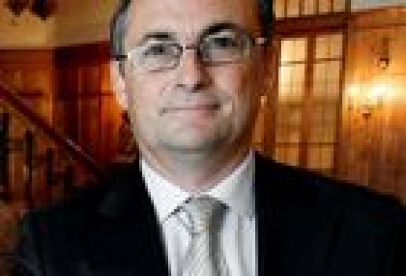 La banca española necesita un máximo de 62.000 millones, concentrados en las entidades nacionalizadas