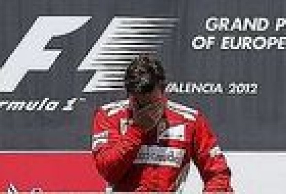 Fernando Alonso vence por fin en el circuito de Valencia