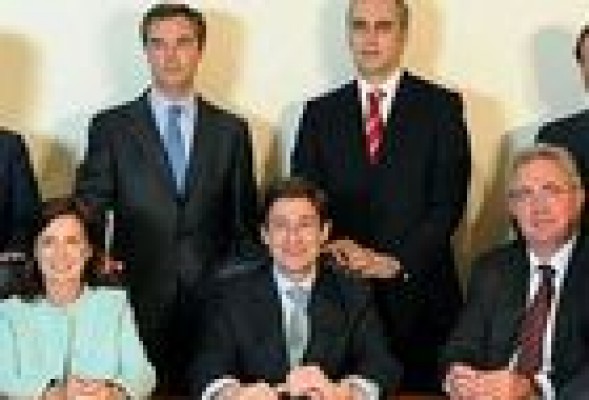 El consejo de Bankia incrementa sus posiciones en el valor de forma simbólica
