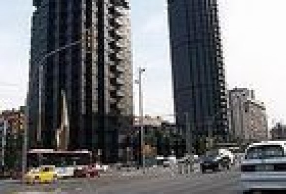 CaixaBank amplía sus direcciones territoriales