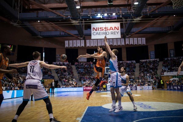 El Valencia puede recuperar a Labeyrie y San Emeterio pero Abalde es duda