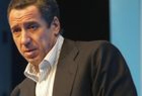 Zaplana presenta una novela de Basilio Trilles sobre Blasco Ibañez