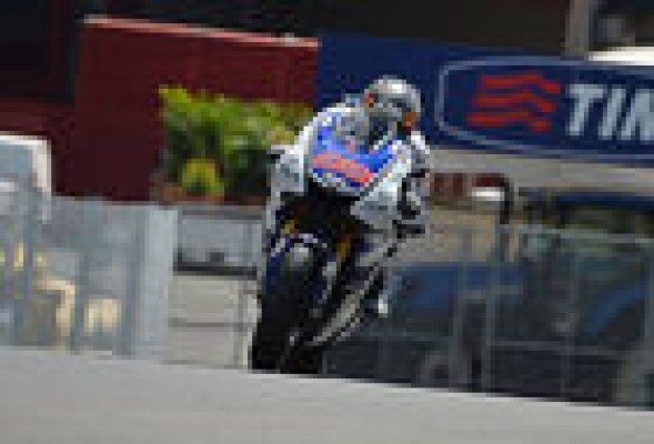 Lorenzo, Espargaró y Viñales mandan en Mugello 