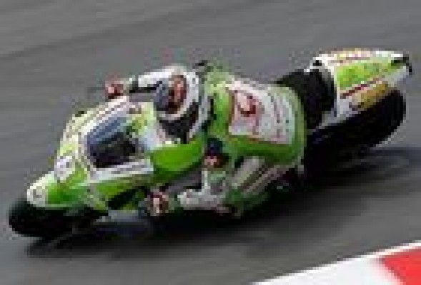 Pedrosa le 'roba' la pole a Lorenzo a última hora 