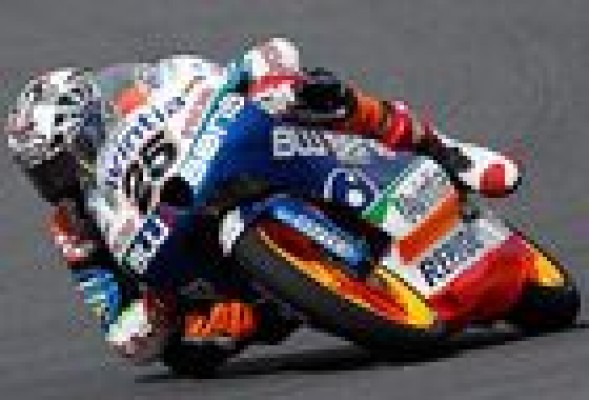 Viñales pulveriza el crono hace pole y quiere el liderato 