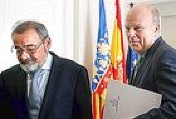 Cierval puentea a la Generalitat y negocia en Madrid los impagos del Consell a los agentes sociales