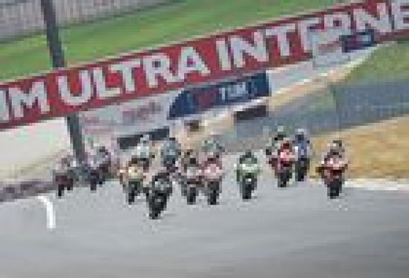Jorge Lorenzo gana en Italia a lo campeón 