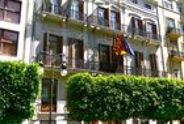 La sede de Industria en la calle Colón hace furor entre las cadenas de distribución
