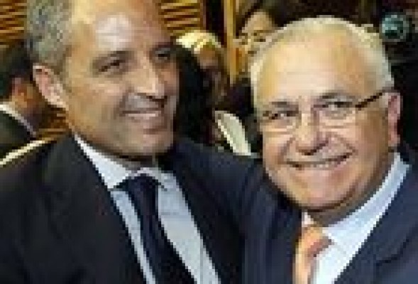 Cotino inaugura en Jávea una escuela de verano en la que participarán Margallo y Camps